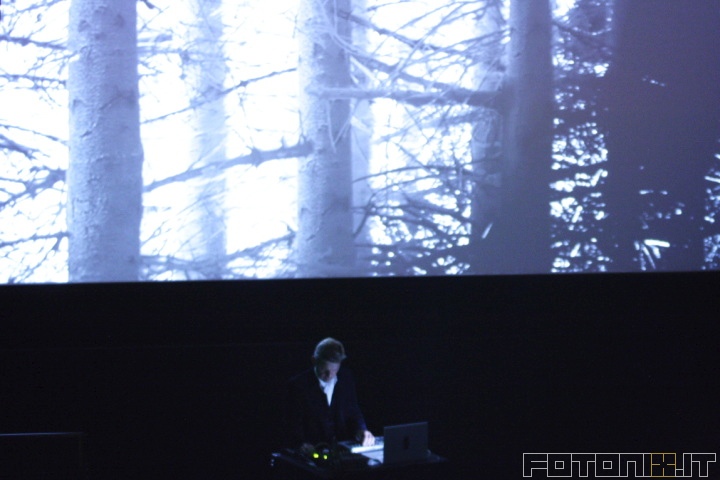 Wolfgang Voigt live in London