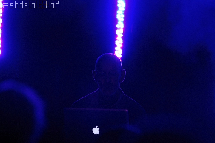 Thomas Fehlmann live in London